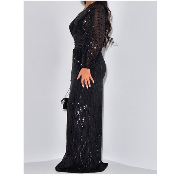 🎉Shine in this Sexy Long Sleeve Sparkly Maxi Dress, perfect for holiday … - Picture 2 of 16